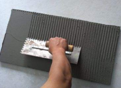 背胶刷了多久可以贴瓷砖，如何给玻化砖施工